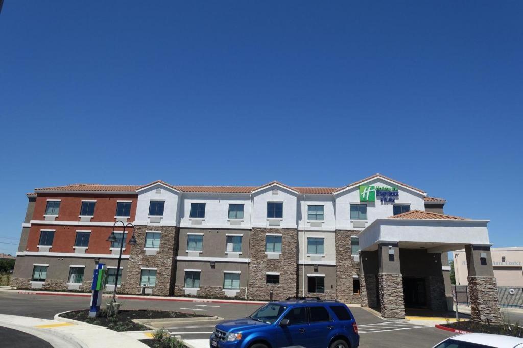 Hotel Express & Brentwood